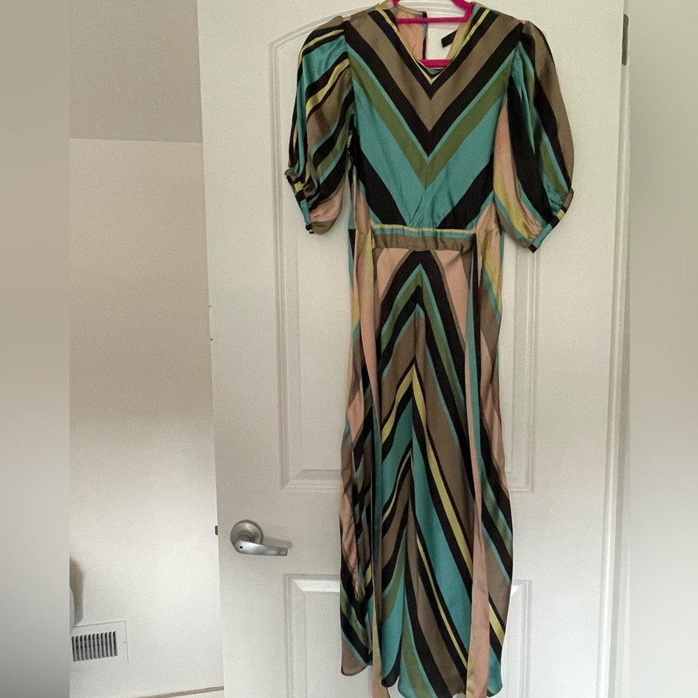 Gorgeous striped Zara dress! Beautiful colors!! Looks great on!